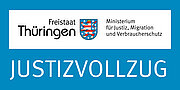 Im Thüringer Justizvollzug sind gegenwärtig 887 Beamte und 48 Angestellte in den 5 Thüringer Justizvollzugsanstalten (Untermaßfeld; Suhl - Goldlauter; Arnstadt; Tonna und Hohenleuben) beschäftigt. Dabei bilden die Beamten des mittleren allgemeinen Vollzugsdienstes das Herzstück des Justizvollzuges. Nicht nur zahlenmäßig sind sie die stärkste Gruppe. Sie verbringen auch die meiste Zeit mit den Gefangenen und haben daher eine Schlüsselfunktion bei der Betreuung der Gefangenen. Die Arbeit in einer Justizvollzugsanstalt ist eine anspruchsvolle und spannende Tätigkeit in deren Fokus inhaftierte Menschen stehen. Die duale Ausbildung dauert 2 Jahre, nach deren erfolgreichem Abschluss die Übernahme in das Beamtenverhältnis auf Probe vorgesehen ist.