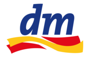 Willkommen bei dm-drogerie markt!
Wir sind eines der führenden Drogerieunternehmen in Europa – mit über 2.000 Filialen allein in Deutschland und mehr als 40.000 Mitarbeitenden. Bei dm findest du nicht nur hochwertige Produkte für Gesundheit, Schönheit und Haushalt, sondern auch einen Arbeitgeber, der dich wirklich fördert.
Wir bieten dir eine fundierte Ausbildung, echte Verantwortung ab dem ersten Tag und ein Team, das zusammenhält. Deine Zukunft beginnt hier – werde Teil der dm-Familie! 🌿 Willkommen bei dm-drogerie markt!
Wir sind eines der führenden Drogerieunternehmen in Europa – mit über 2.000 Filialen allein in Deutschland und mehr als 40.000 Mitarbeitenden. Bei dm findest du nicht nur hochwertige Produkte für Gesundheit, Schönheit und Haushalt, sondern auch einen Arbeitgeber, der dich wirklich fördert.
Wir bieten dir eine fundierte Ausbildung, echte Verantwortung ab dem ersten Tag und ein Team, das zusammenhält. Deine Zukunft beginnt hier – werde Teil der dm-Familie! 🌿